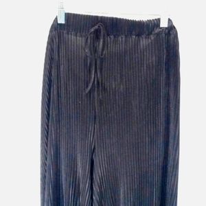 Daisy May Womens Sz L Black  Cropped Ribbed silky wide leg pants, high rise